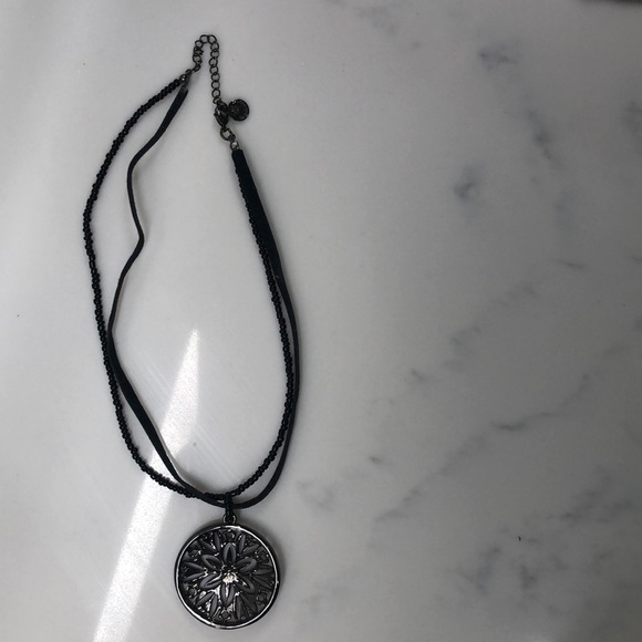 16 inch black medallion necklace with gems - Picture 4 of 5